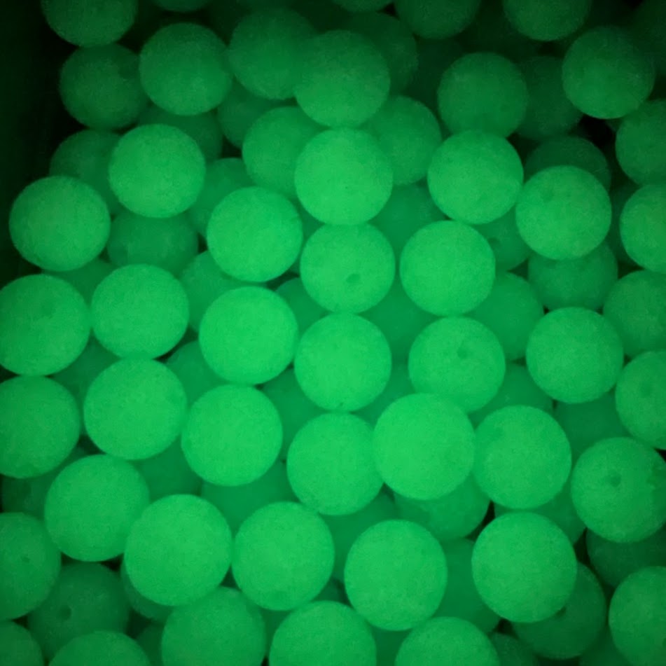 Glow Turquoise to Green - 15mm Round Silicone